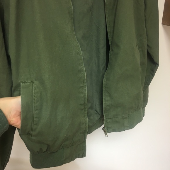 Brandy Melville Army Green Bomber Jacket - Picture 5 of 8